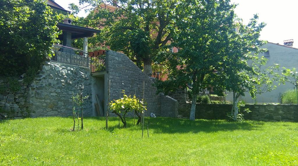 Apartment Pud Oreh Roč Exterior foto